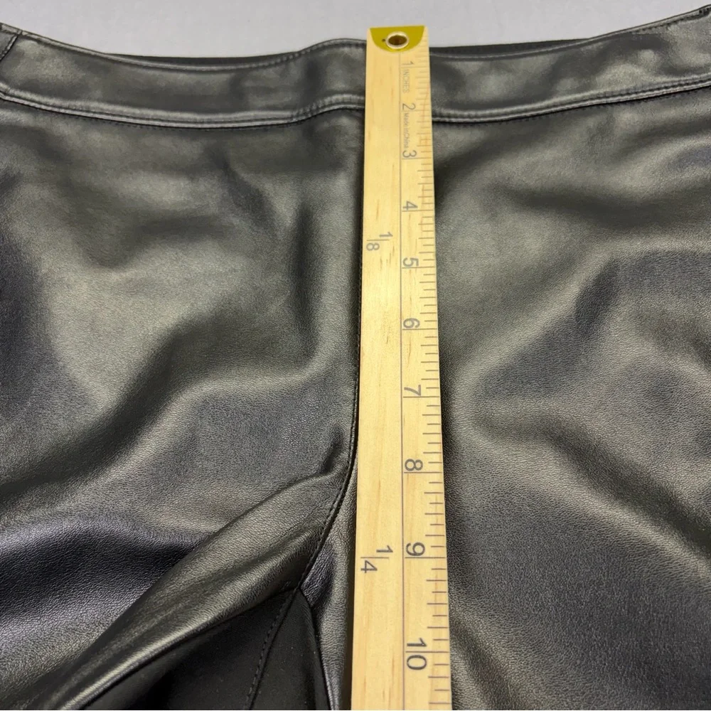 WHBM The Legging Black Faux Leather Front Ponte Back Side Zip Pants Size 4